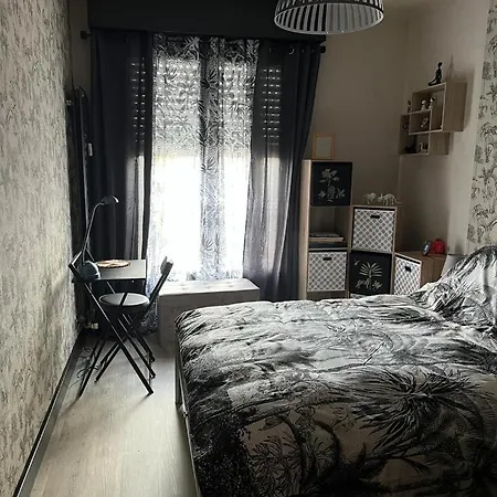 Two Bedrooms A Реймс